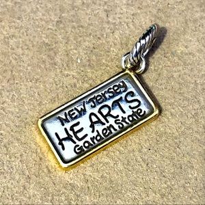 🆕Listing! 🆕 Brighton New Jersey charm License plate with red hearts & gold edge